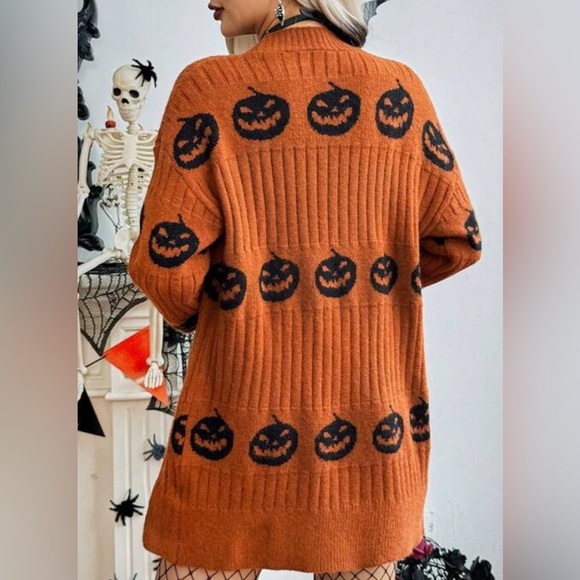 NEW Pumpkin Patterned Halloween Themed Cardigan Sweater Small - Picture 2 of 3